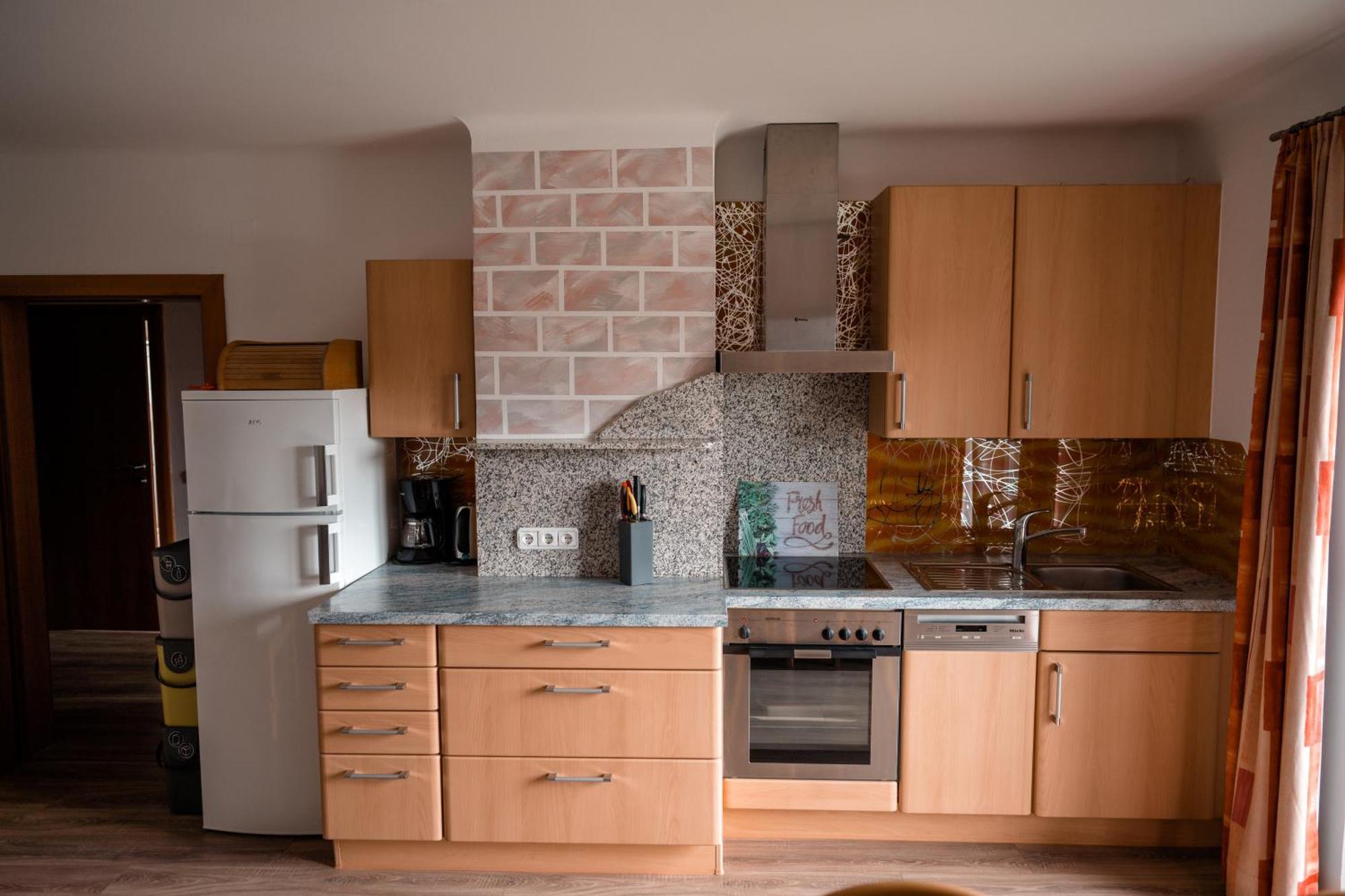 Urlaub Fuer Mensch Und Tier - Appartements Pirkhof Pörtschach am Wörthersee Екстериор снимка